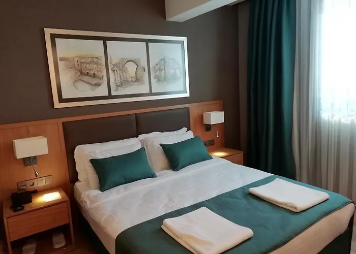 Pukka Hotel